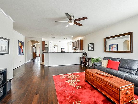 5th image of 7214 Menlo Creek Ct