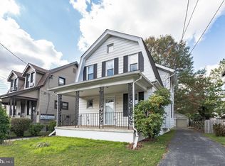 28 Beechwood Rd, Brookhaven, PA 19015