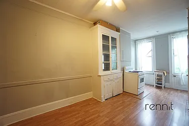 Rented by Rennit Inc.