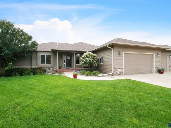 1809 W Ashton Trl, Brandon, SD 57005