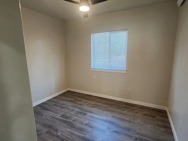 1800 Locust Rd — Photo 10
