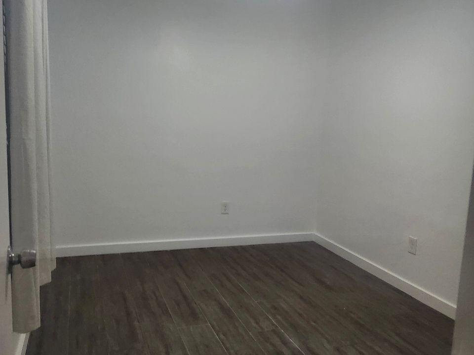 2nd image of 2705 E Willetta St APT 2