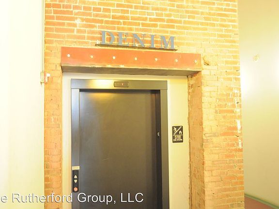 5th image of 1308 Washington Ave APT 4d
