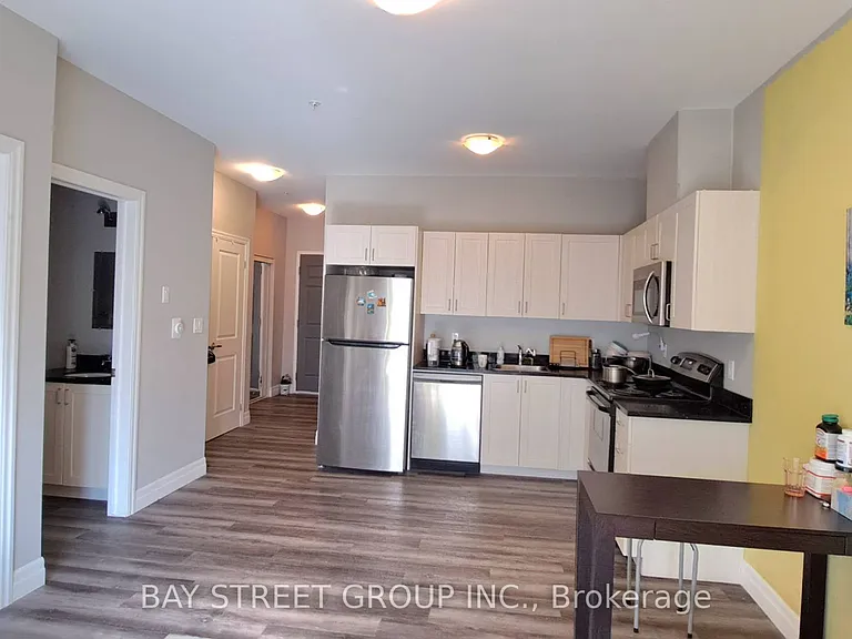 501 Frontenac St #213 — Photo 5