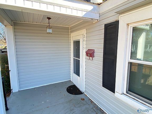 4th image of 2415 Bonita Dr SW