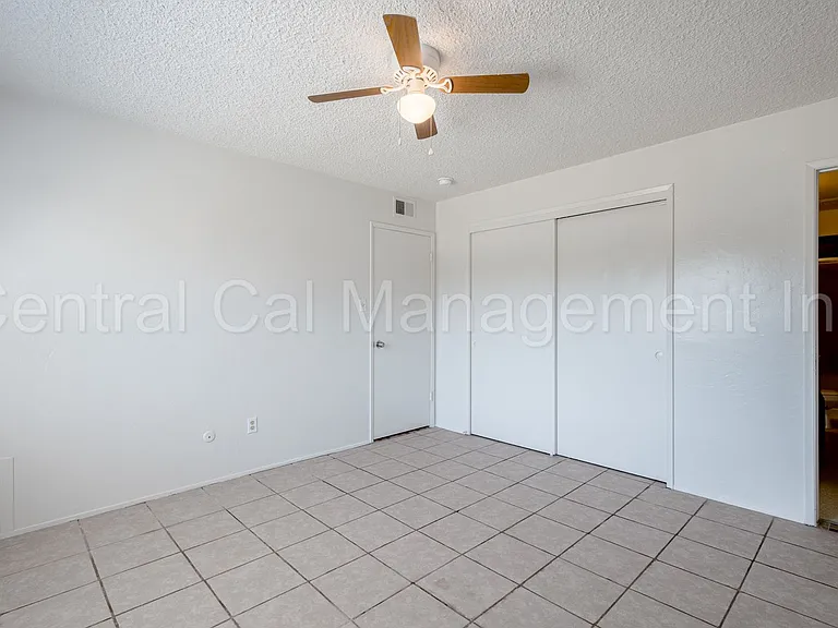 6208 Stine Rd — Photo 13