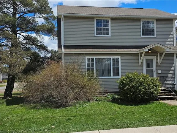 102 Cleveland Ave, Riverview, NB E1B 1X8