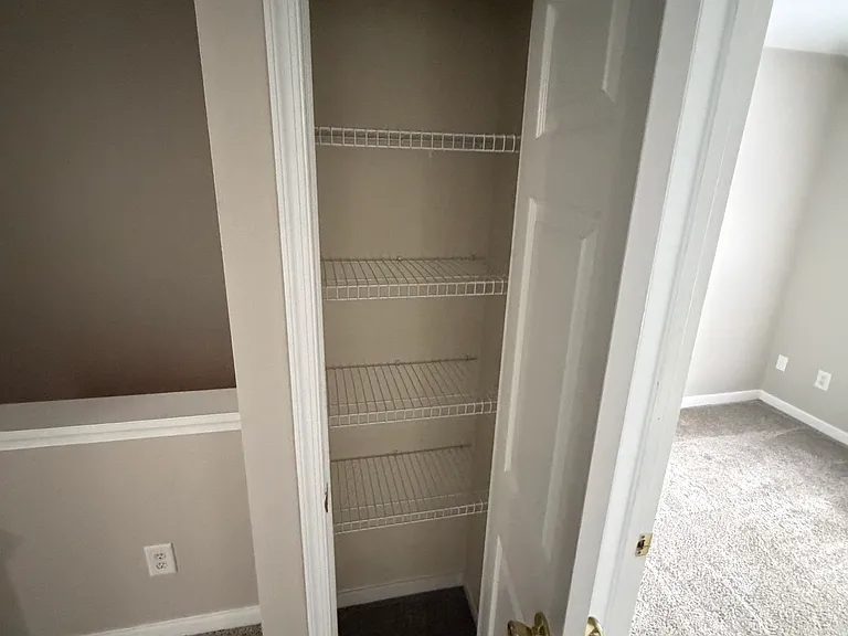 8635 Millstream Dr — Photo 25