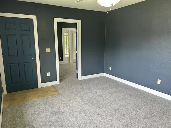 1027 N C St, Arkansas City, KS 67005