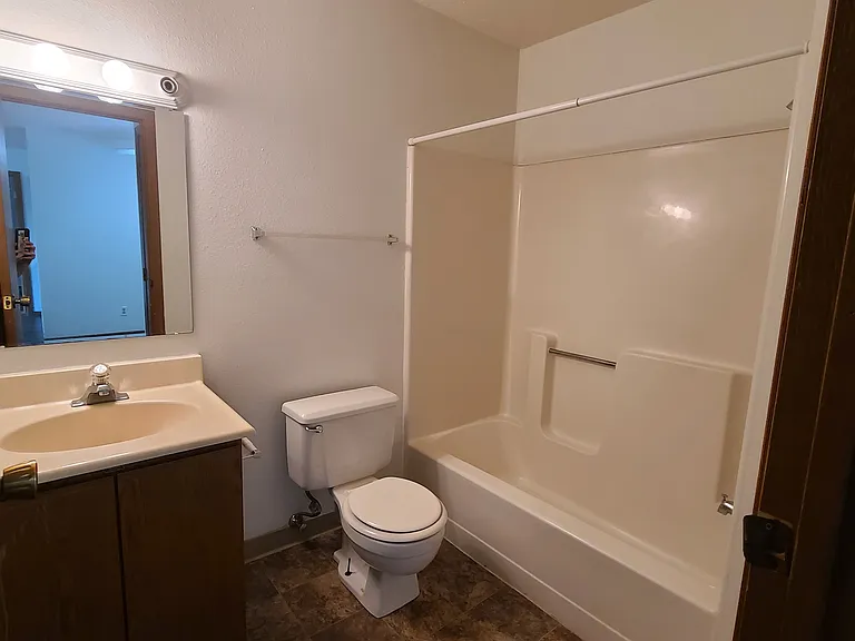 Skaff Apartments - Fargo — Photo 37