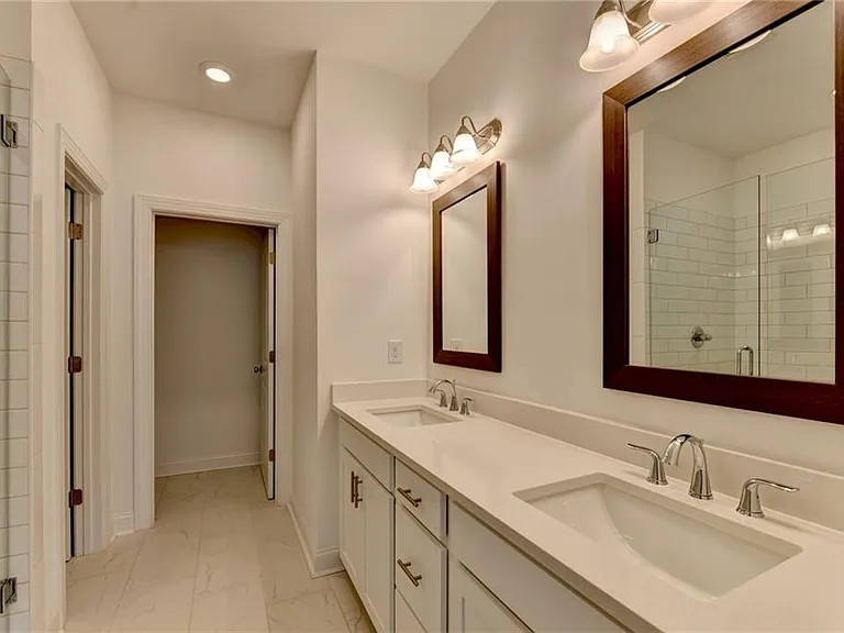 603 Millcroft Blvd — Photo 29