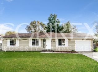 8335 Farmhill Rd, Indianapolis, IN 46231