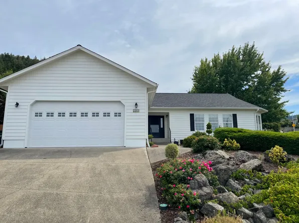 2885 W Juniper Ct, Roseburg, OR 97471