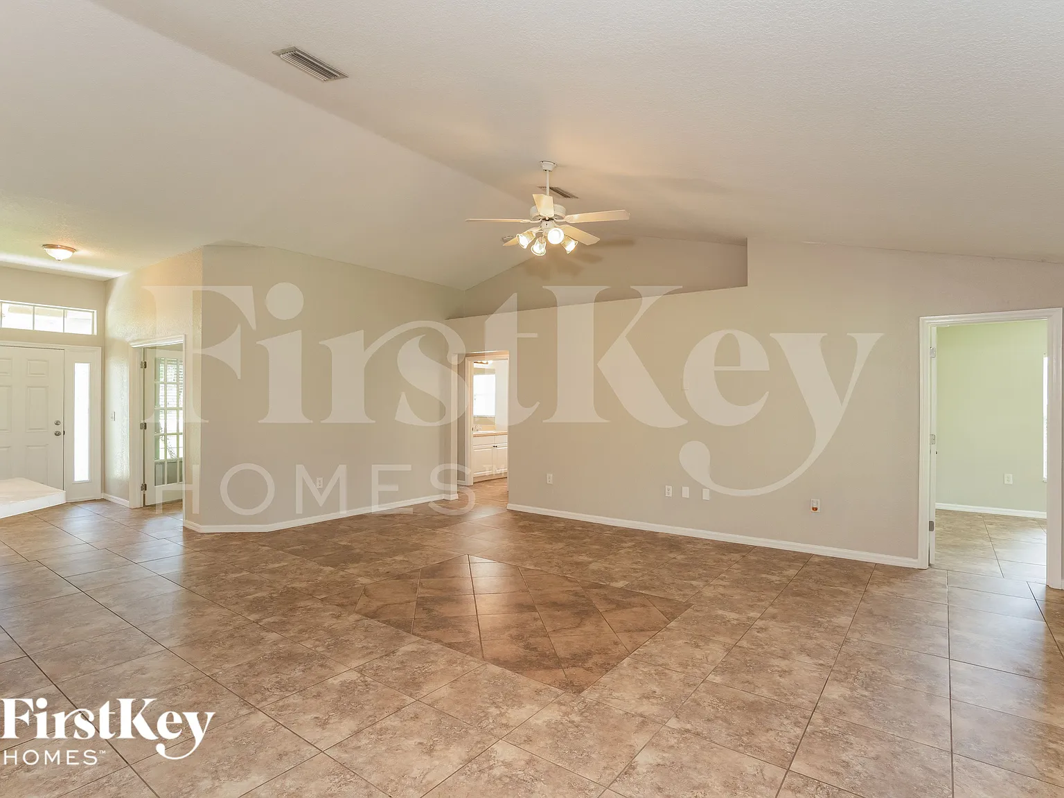 4 bed, 2.0 bath, 2156 sqft, $2,820 — Photo 3