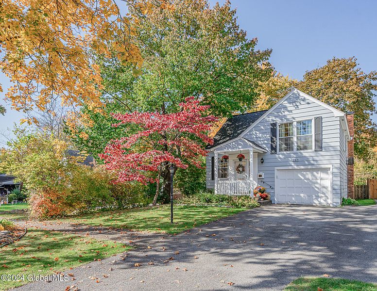 2nd image of 227 Eastholm Road