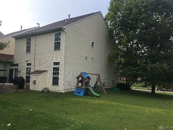 3rd image of 1558 Old Lane Ave