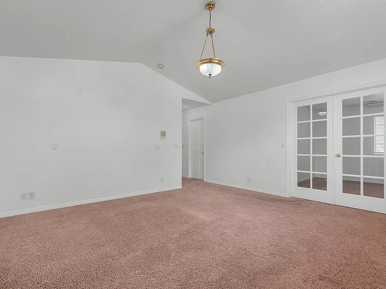 840 S East Mountain Cir — Photo 25