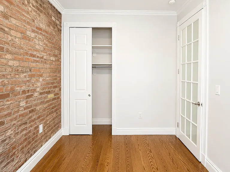 202 E 13th St #23D — Photo 12
