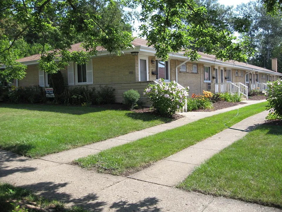 5013 Florence Ave #1