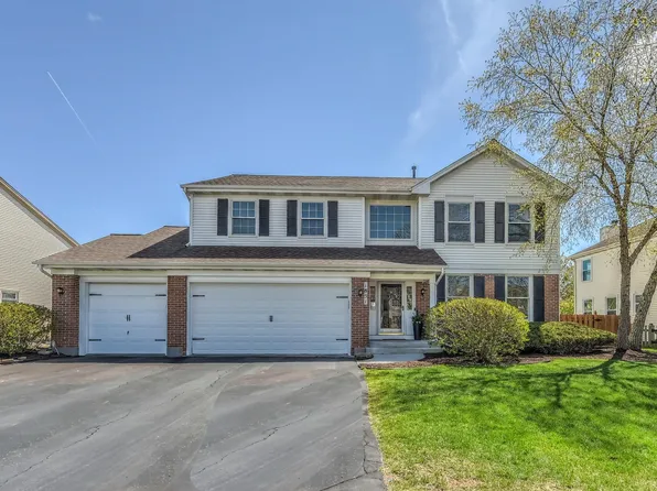 1851 Dorchester Ave, Algonquin, IL 60102