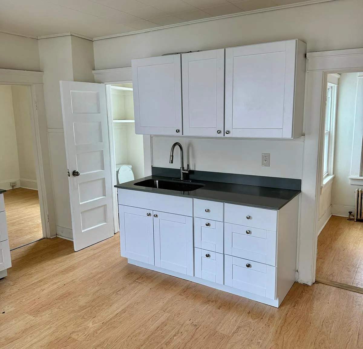 3 bed, $1,700 — Photo 2