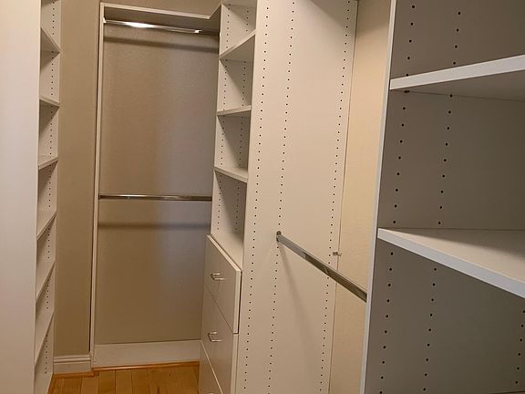 4th image of 9510 Saddler Dr