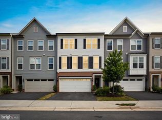 9073 Connor House Rd, Manassas Park, VA 20111