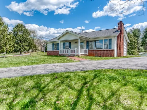 28236 Rhea Valley Rd, Meadowview, VA 24361