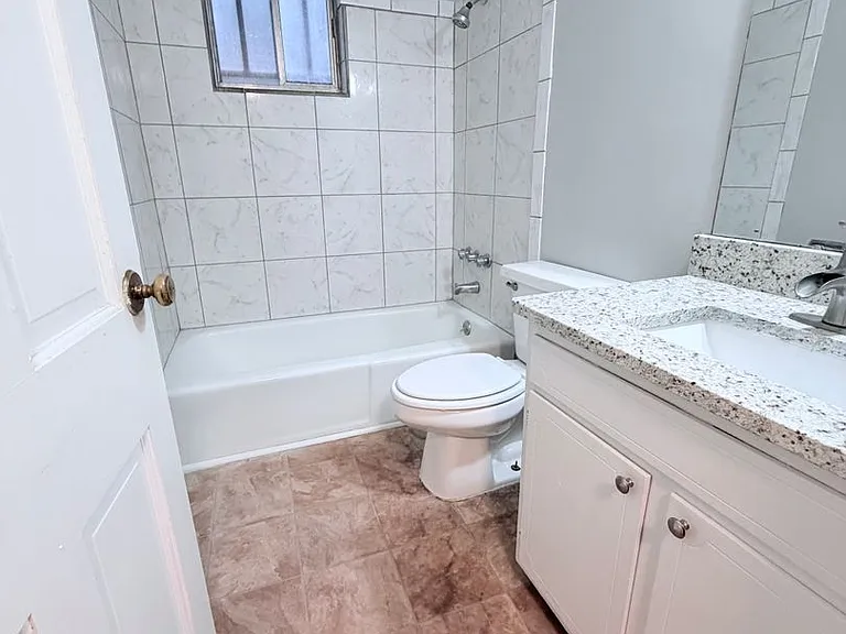 3328 Pinewood Ave — Photo 10