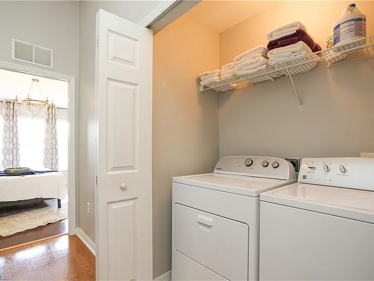 960 Hampton Cir #80 — Photo 35