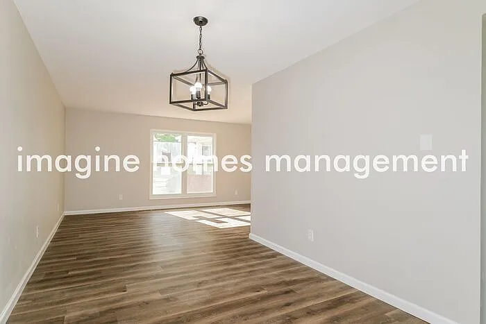 3 bed, 3.0 bath, 1834 sqft, $2,495 — Photo 4