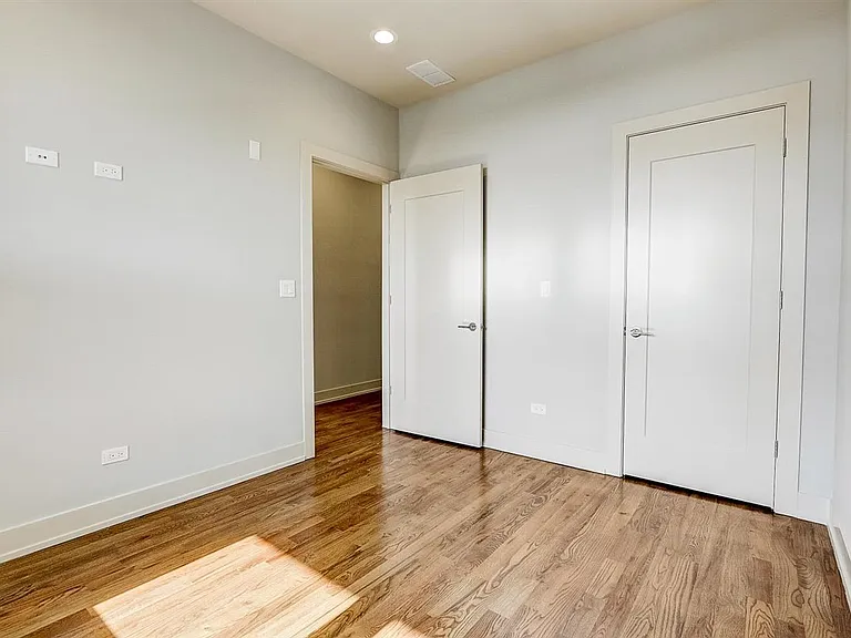6349 S Woodlawn Ave #2C — Photo 20