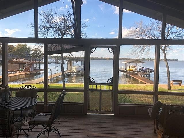 1st image of 335 Beachside Dr