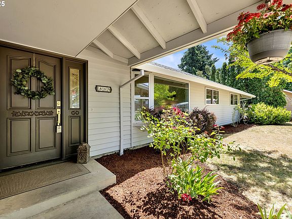 3rd image of 809 SE 119th Ave
