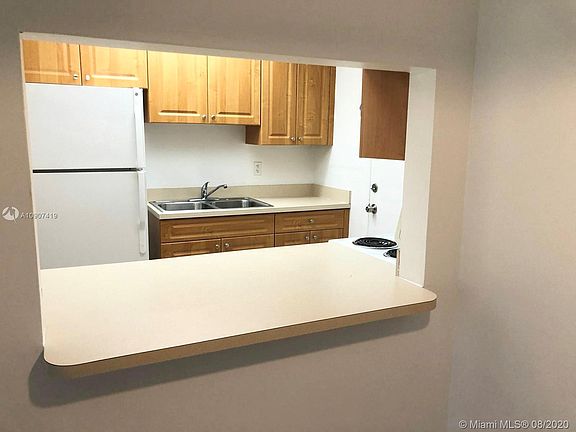 5th image of 6051 SW 41st St #203