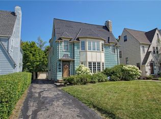 17423 Winslow Rd, Shaker Heights, OH 44120