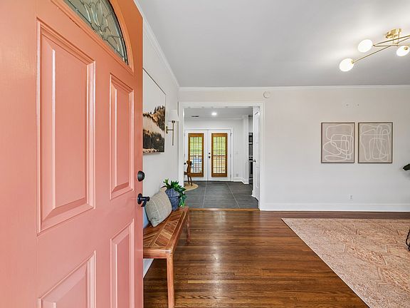 4th image of 5104 Greentree Dr