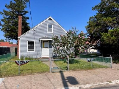 11 Dewey Ave, Pawtucket, RI, 02861