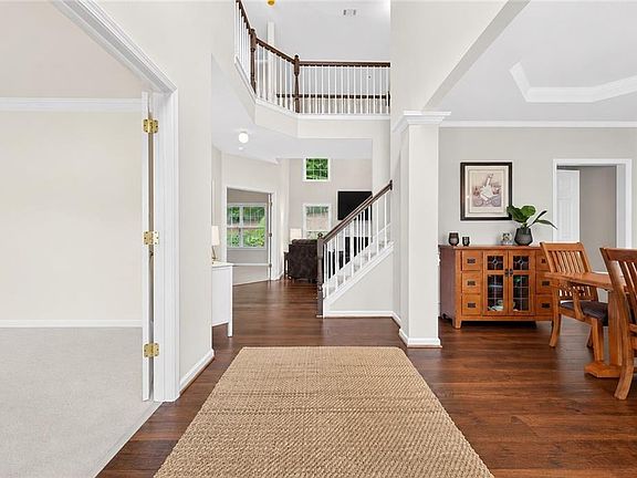 5th image of 2710 Huddlestone Way