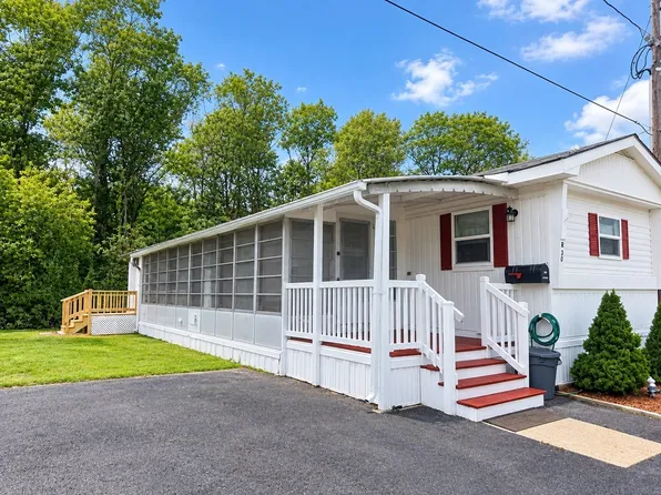 300 E Washington St #R-30, North Attleboro, MA 02760