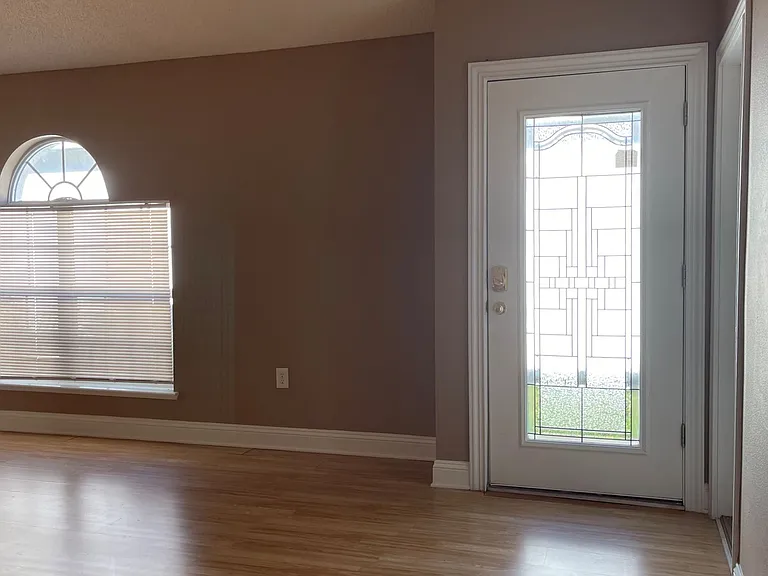7323 Lawn Tennis Ln — Photo 4