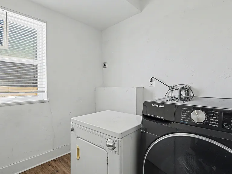 2429 W Platte Ave #B — Photo 19