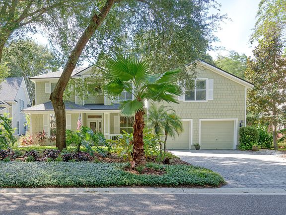 2nd image of 95225 Mackinas Cir