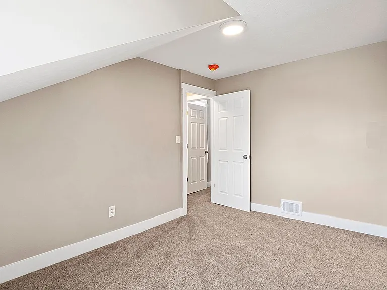 529 Spruce St — Photo 25