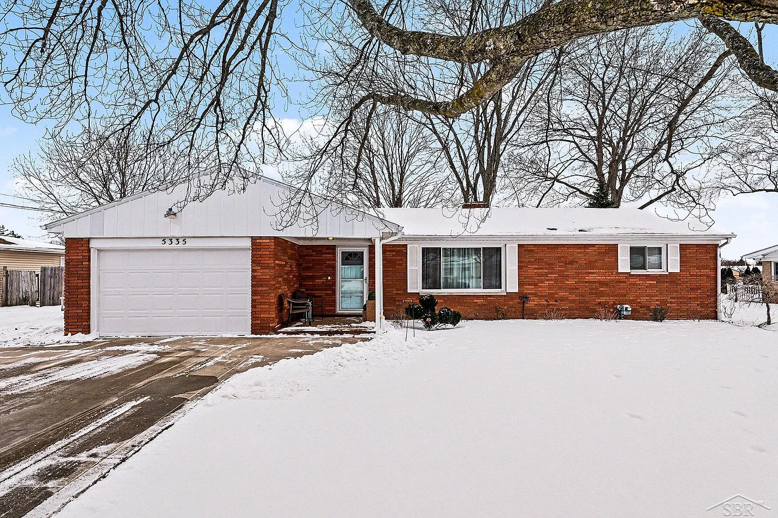 5335 Glenfield Dr photo 1