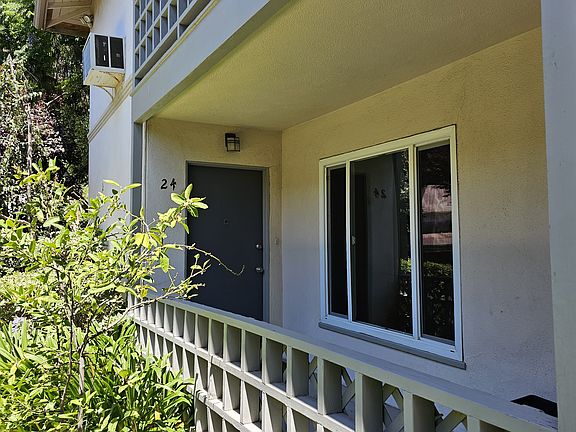 2nd image of 16524 W Sunset Blvd #16524
