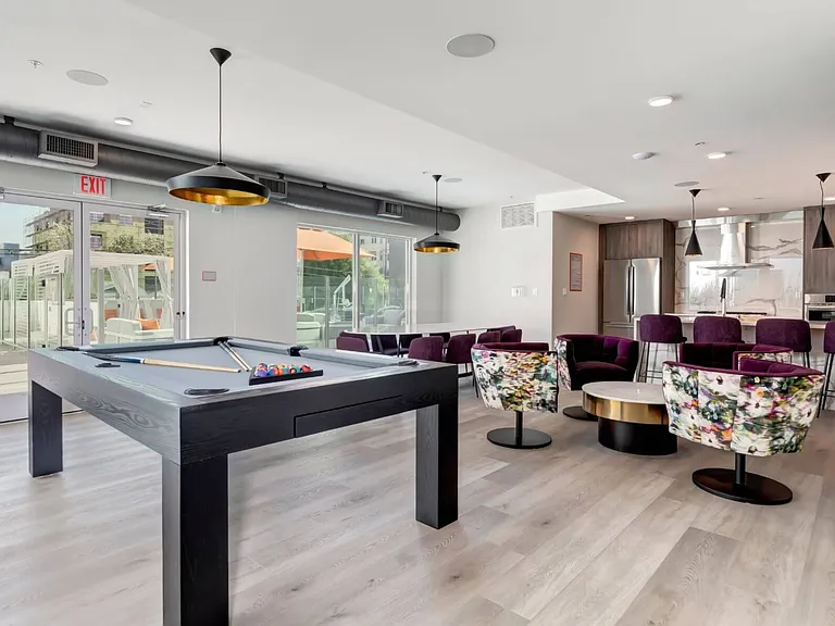 Qwil Apartments — Photo 10