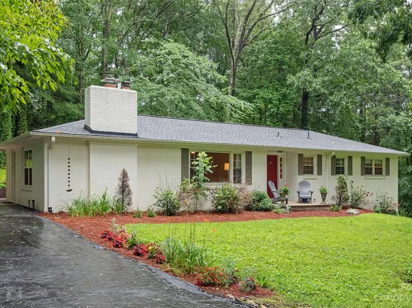 6 N Marley Dr, Flat Rock, NC 28731
