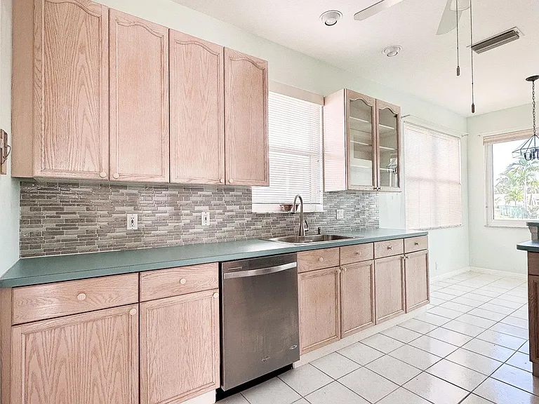 4873 Orange Tree Pl — Photo 25