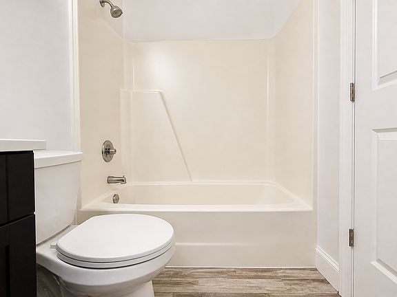 2nd image of 4814 Glenway Ave Unit 1